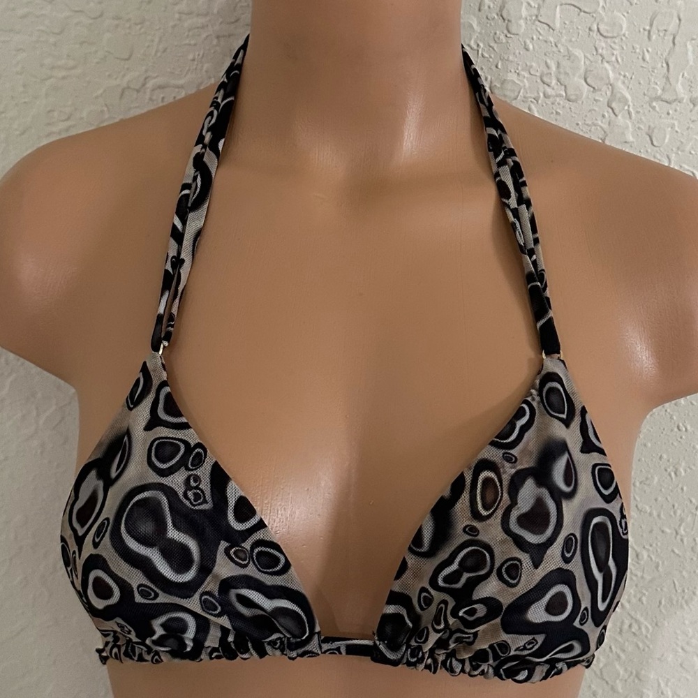 Gonza triangle bikini top